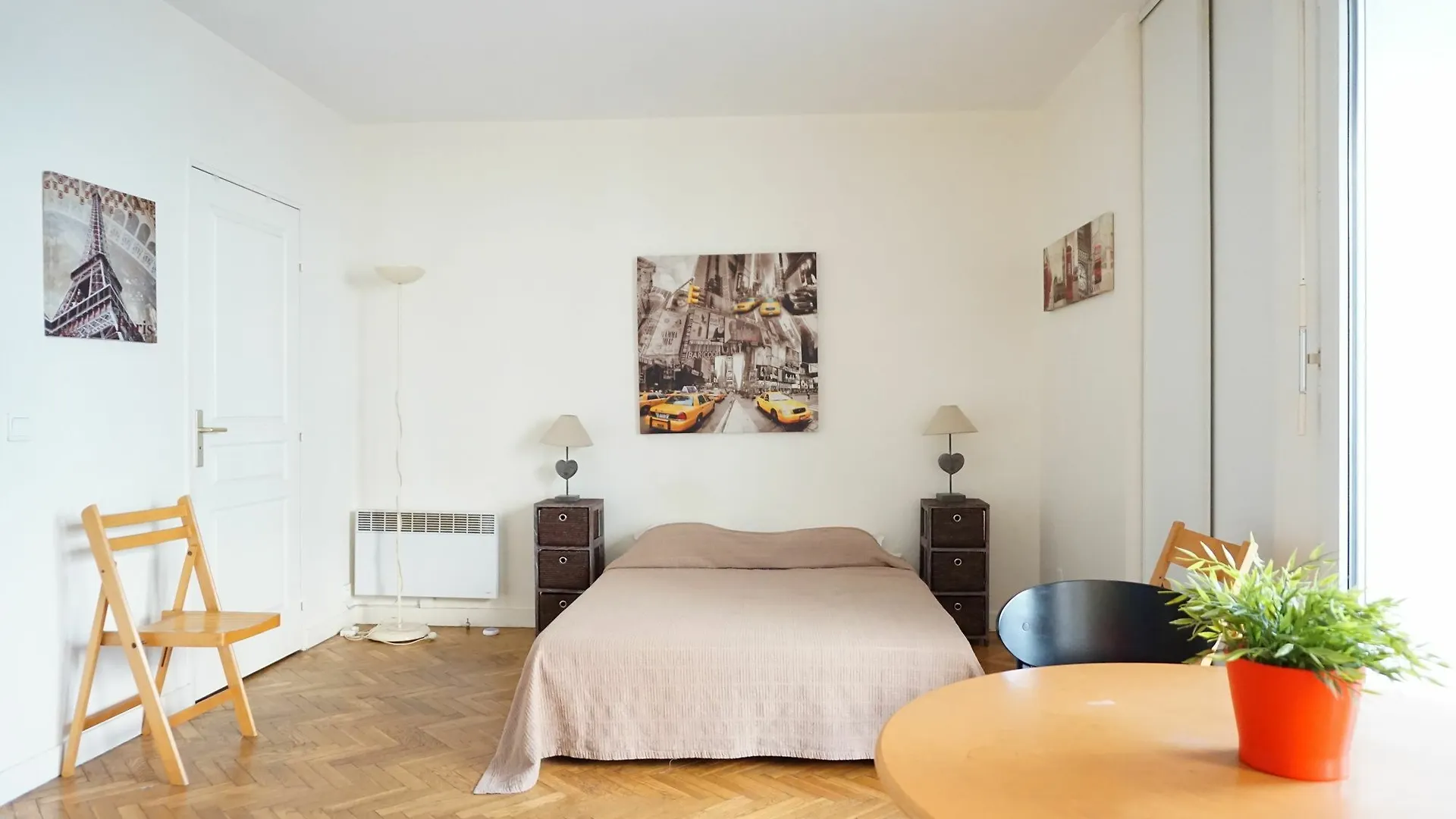 Grenelle - - 7 *